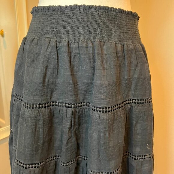 LOFT Black Midi Skirt - Picture 7 of 9